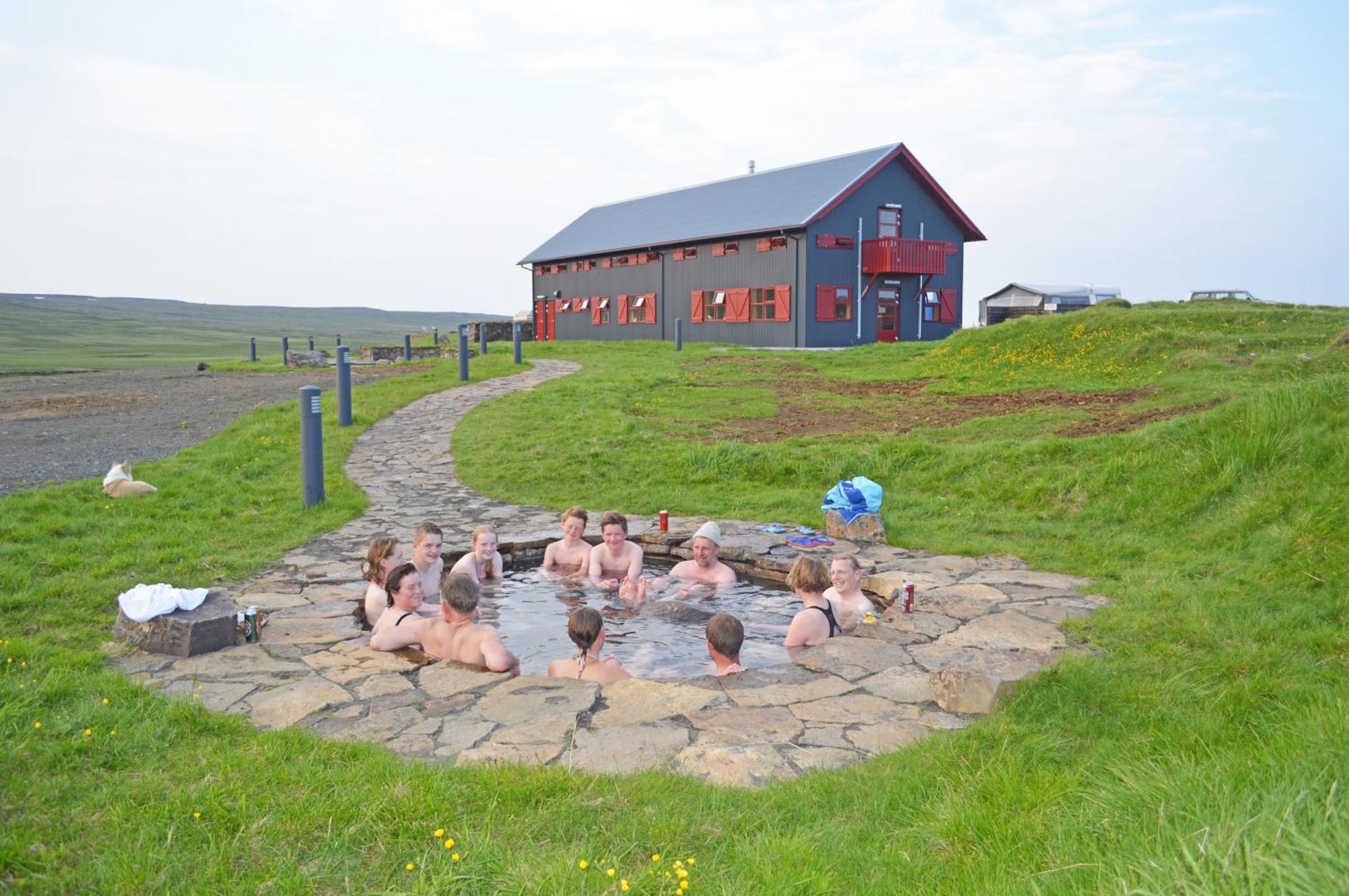 Laugarfell Accommodation & Hot Springs מראה חיצוני תמונה