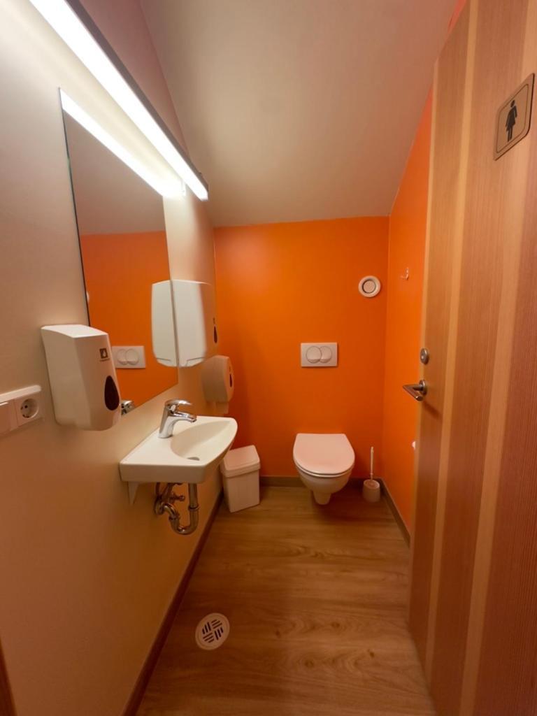 Laugarfell Accommodation & Hot Springs מראה חיצוני תמונה