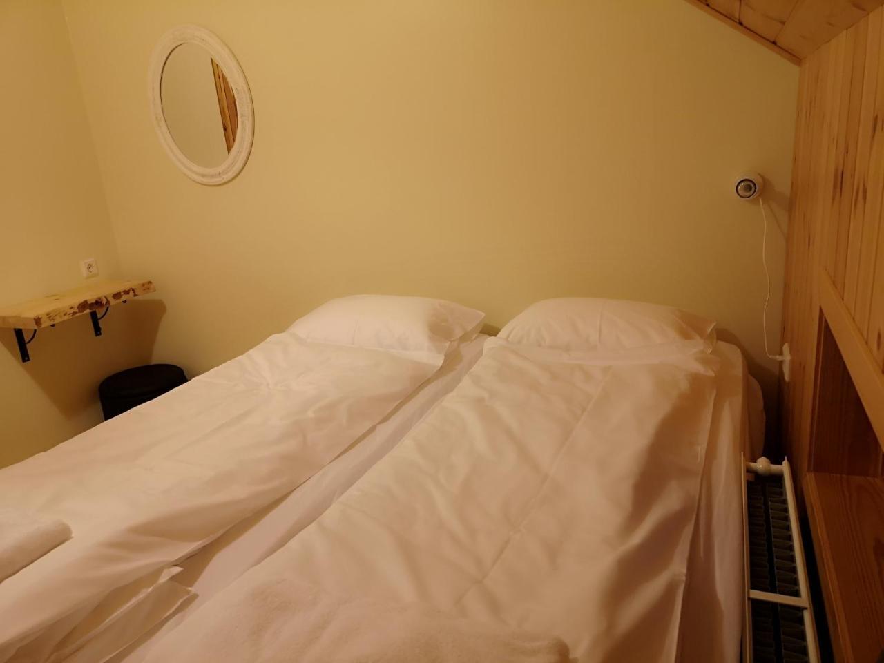 Laugarfell Accommodation & Hot Springs מראה חיצוני תמונה